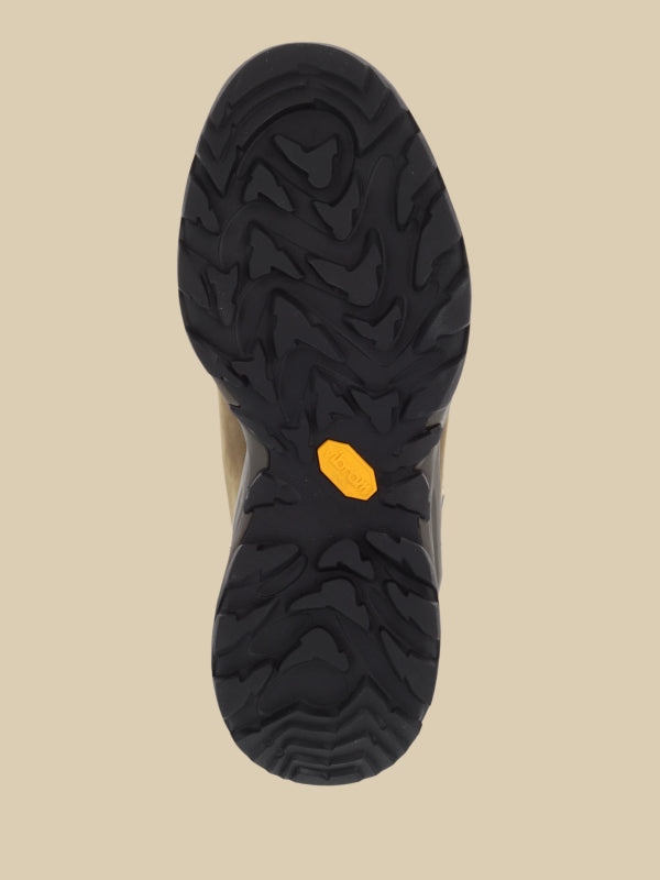 Trendy casual shoes